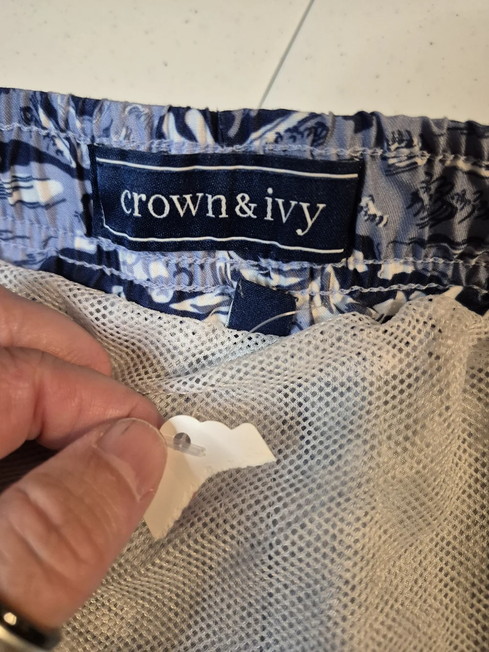 crown & ivy Blue and White Tropical Print Swim Trunks 4827